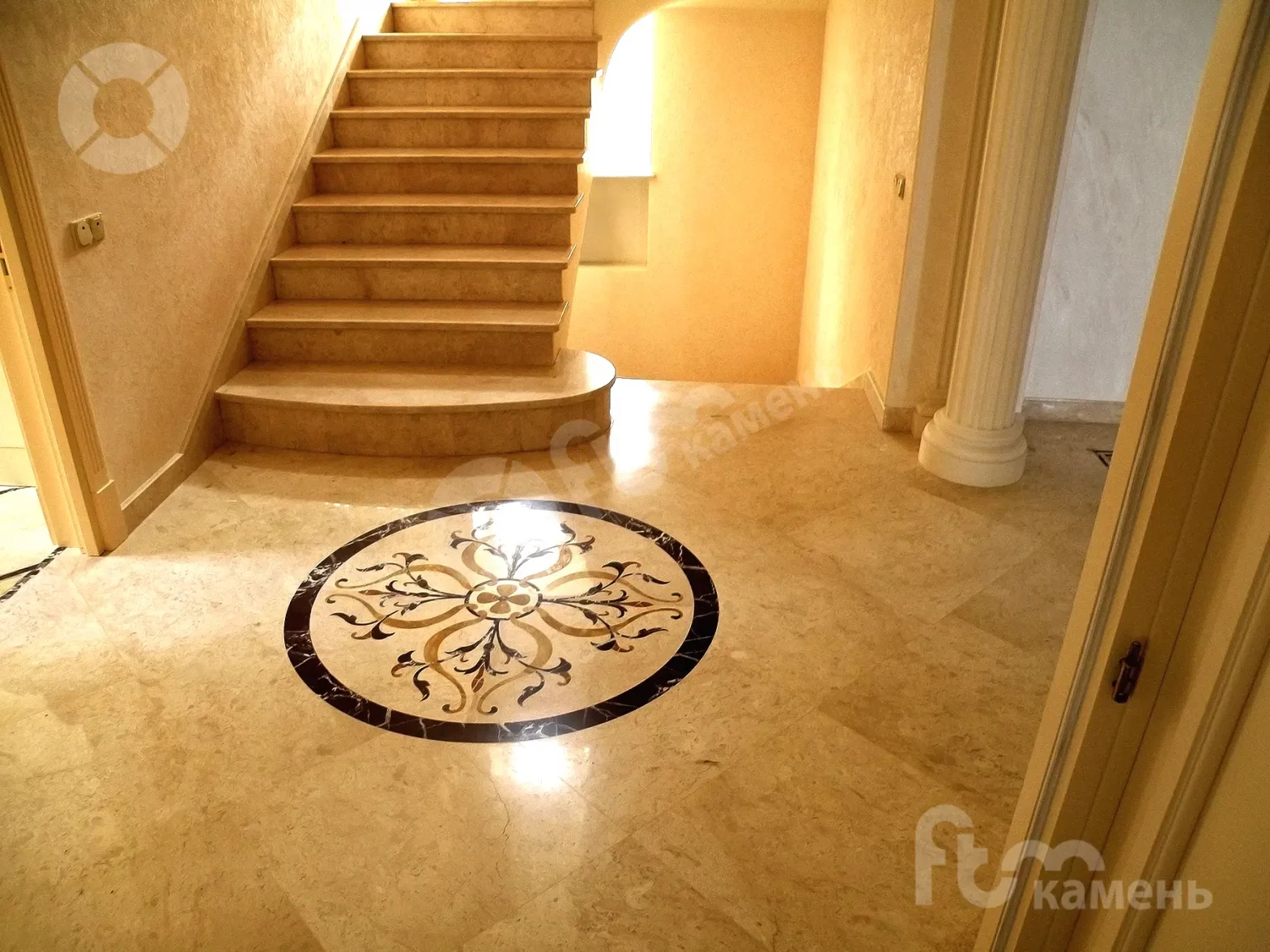 Полы из камня